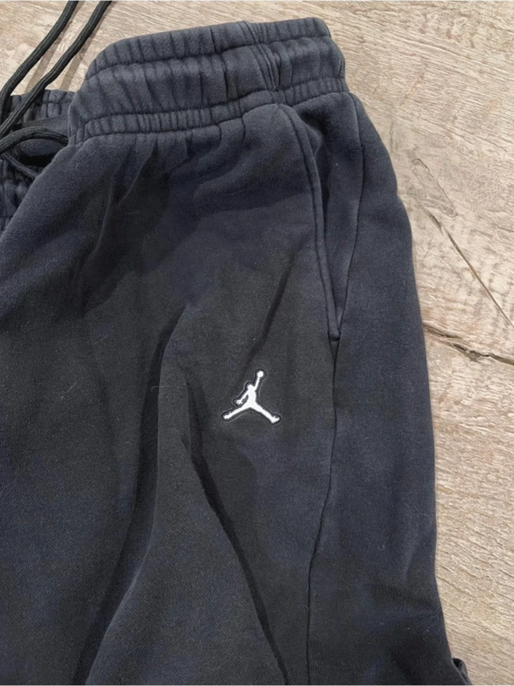 Jordan Black Jogger Sweatpants with White Jump man